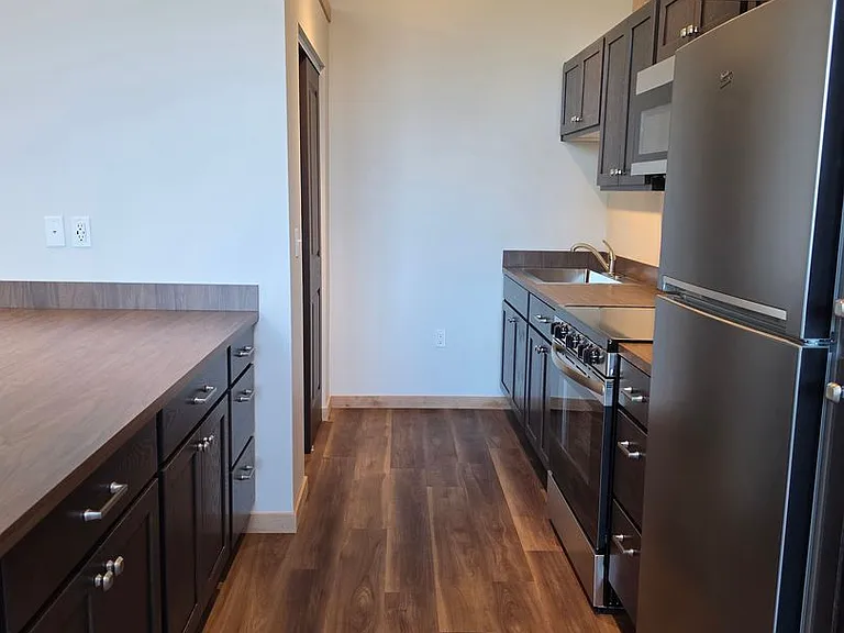 1209 Main St — Photo 3