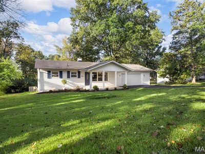 710 Kehrs Mill Rd, Ballwin, MO, 63011