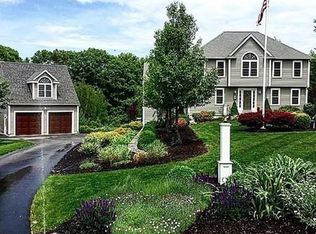 5 Wildflower Dr, Douglas, MA 01516