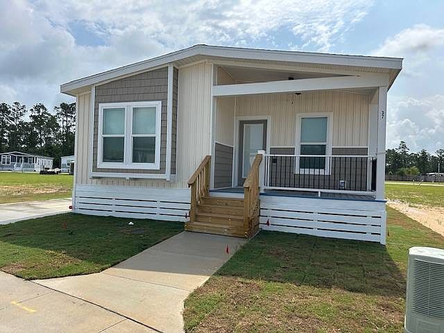 1st image of 37 Sheepshead Ln #48