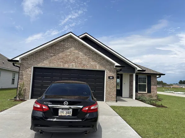 300 Jacey Dr, Thibodaux, LA 70301