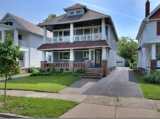 2549 E 128th St, Shaker Heights, OH 44120