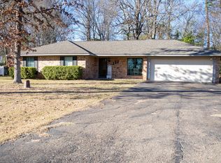 111 Heights Park Dr, Longview, TX 75601