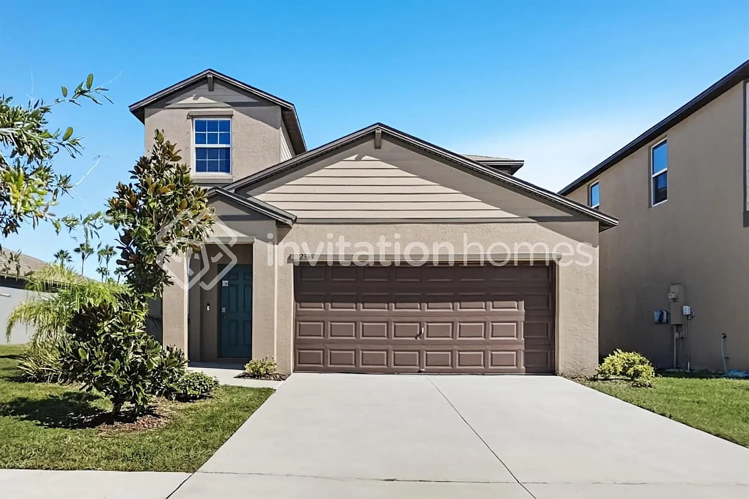 2366 Jungle Dr Ruskin, FL 33570 — Photo 1