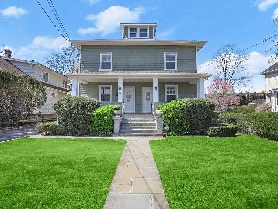 Lovely Duplex in Cos Cob (left side available)