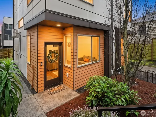 8358 19th Avenue NW #B, Seattle, WA 98117