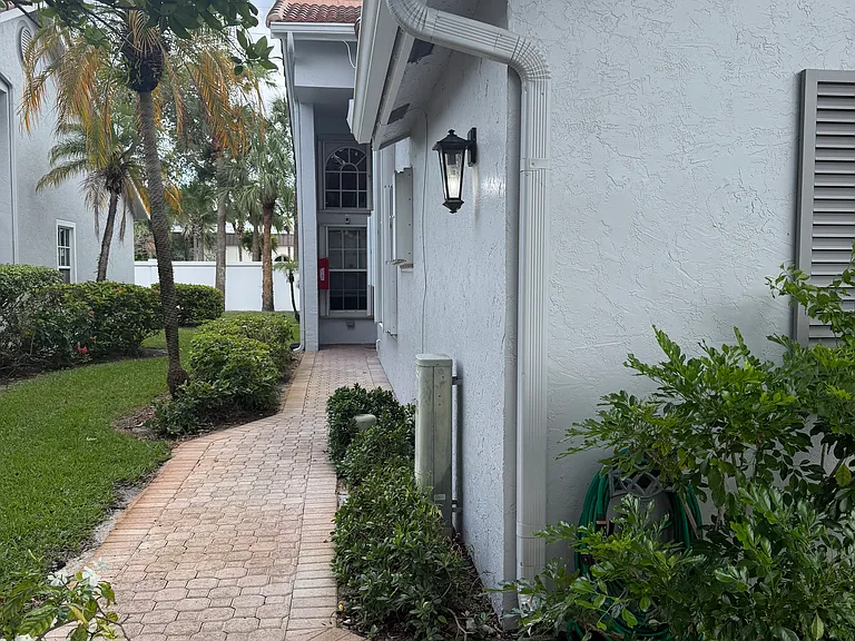 5160 Sabal Gardens Ln #4 — Photo 5