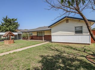 108 77th St, Lubbock, TX 79404