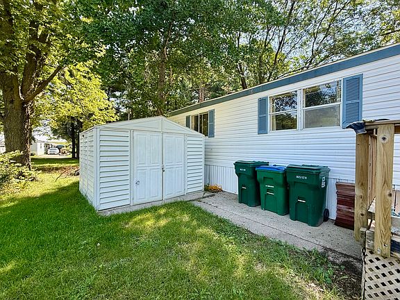 3rd image of 900 Regan Rd Lot 314