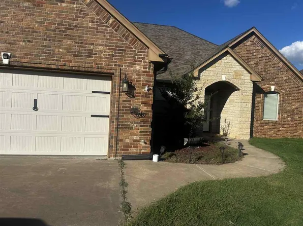 1225 Pebble Trl, Elgin, OK 73538