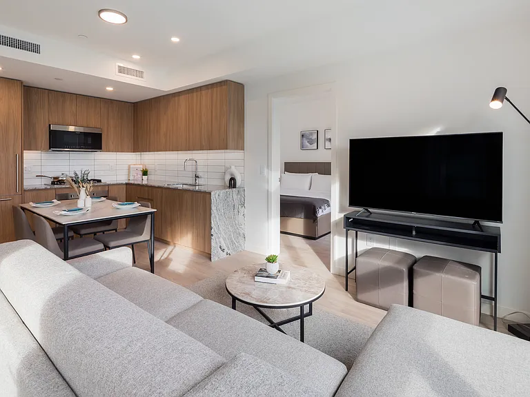 7771 Alderbridge Way — Photo 10