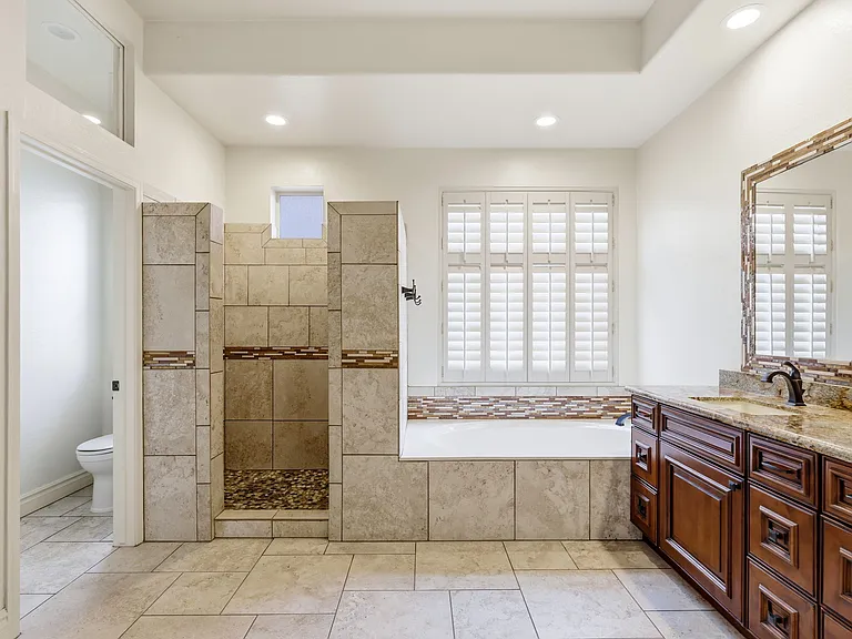 622 E Vinedo Ln — Photo 38