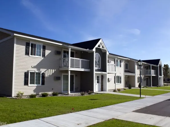 481-491 Pine Meadow Lane Pinecrest Stravenues 481 539 #&-541, Alpena, MI 49707