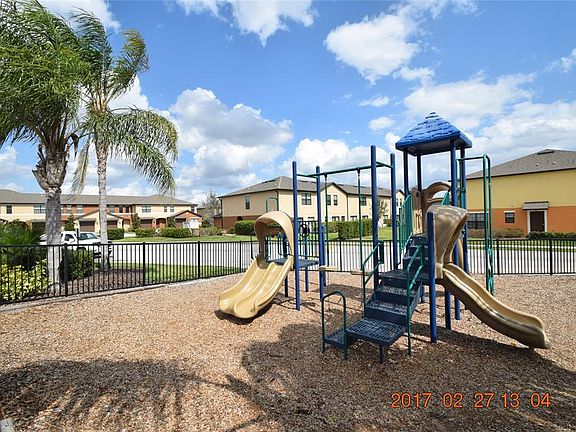 2nd image of 5221 Windsor Lake Cir #5221