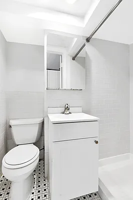 Rented by Cooper & Cooper Real Estate | media 17