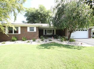 30 Oak Dr, Caseyville, IL