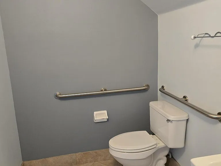 4261 E Main St — Photo 28