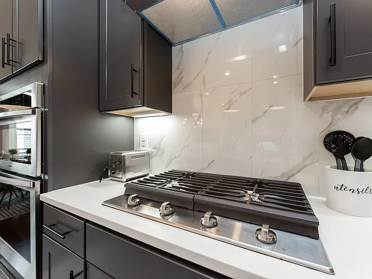 605 Middle St — Photo 20
