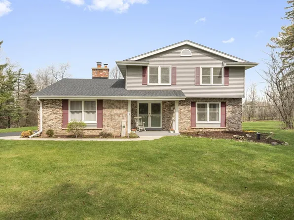1888 Woodsfield DRIVE, Richfield, WI 53076