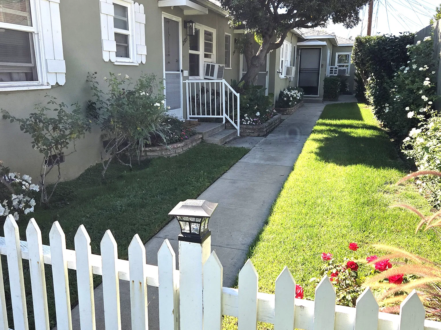 N Brighton St, Burbank — Photo 2