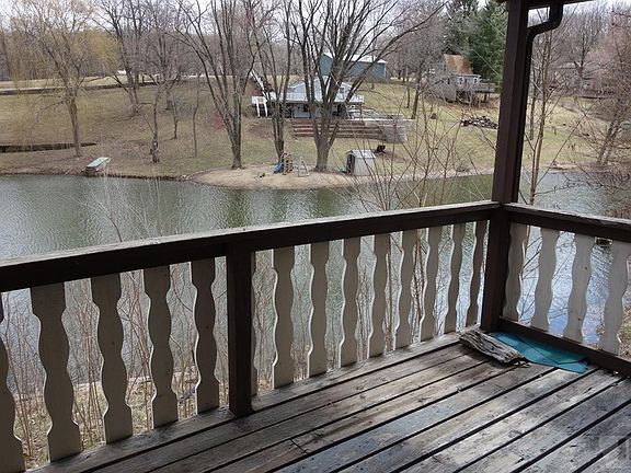 3rd image of 2358 S Lakeshore Dr