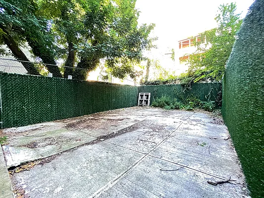 Rented by Native Real Estate LLC | media 8