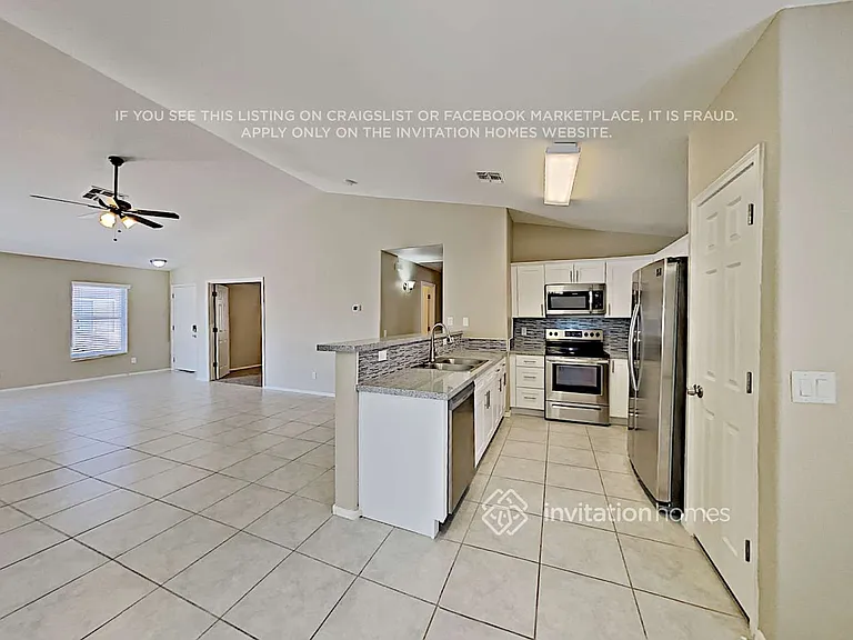 9159 W Deanna Dr — Photo 6