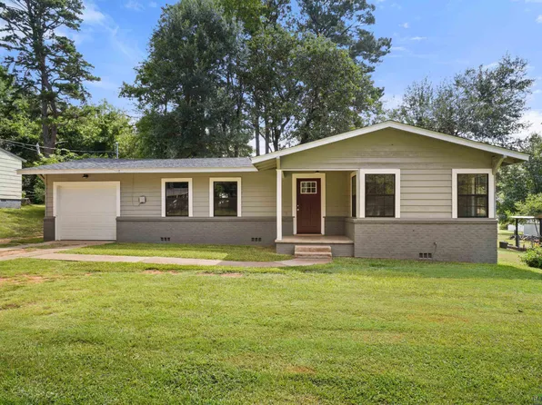 204 Wills Dr, Daingerfield, TX 75638