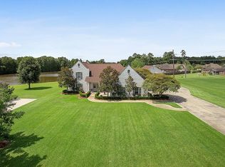 26303 Whispering Pines Ave, Denham Springs, LA 70726