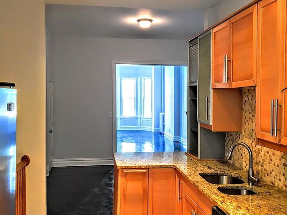 4th image of 371 Bergen Ave
