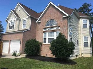96 Charleston Cir, Mays Landing, NJ 08330