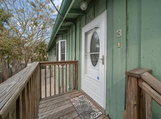 800 E Gulf Blvd APT 3, Indian Rocks Beach, FL 33785