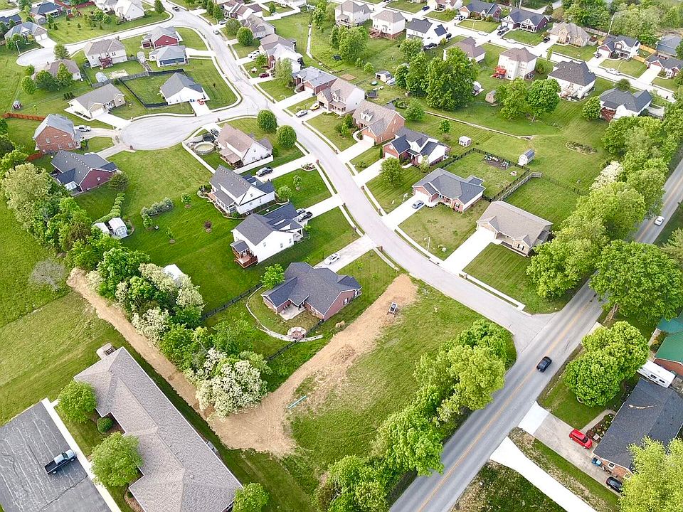 1st image of 1 Carlton Dr