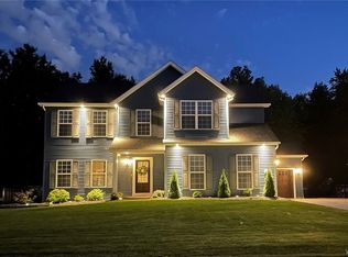 836 Whitehaven Rd, Grand Island, NY 14072