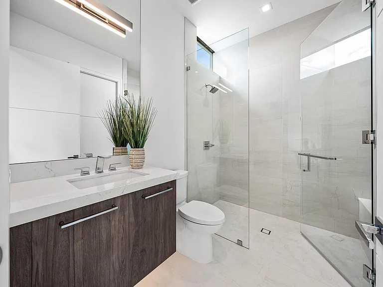 320 NE Wavecrest Way — Photo 54
