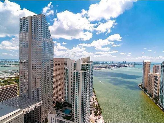 5th image of 200 Biscayne Boulevard Way APT 4701