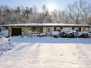 95 Rindone St, Holbrook, MA 02343