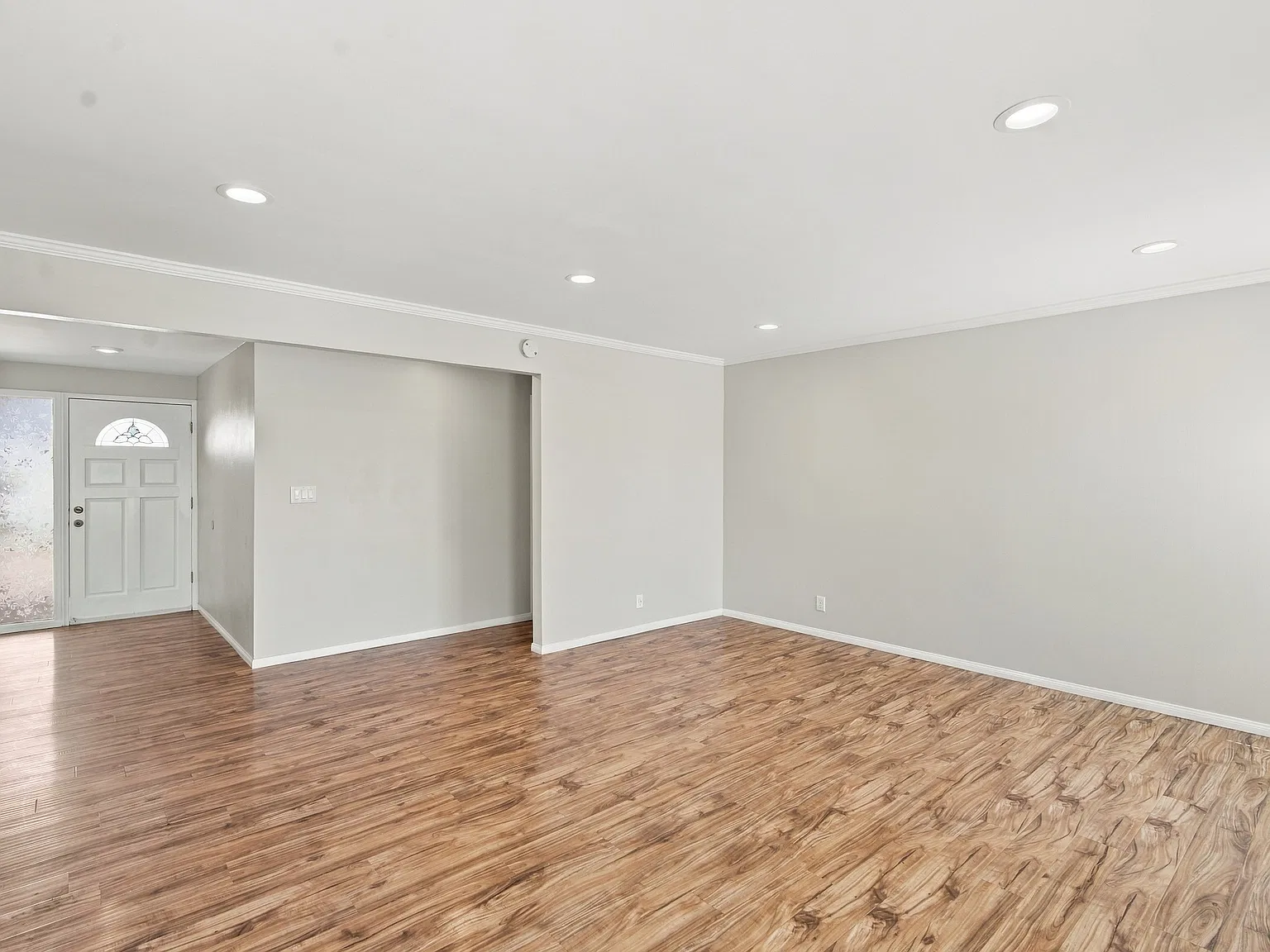 2538 E Standish Ave — Photo 4