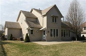 3rd image of 608 NE Dick Howser Ct