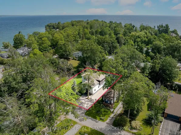 3951 Alberta Ave, Innisfil, ON L9S 2M1
