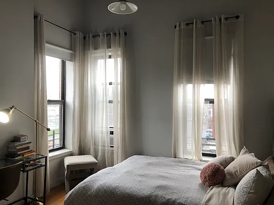 Rented by Compass | media 16