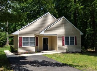 1715 Snyder Rd, Green Lane, PA 18054