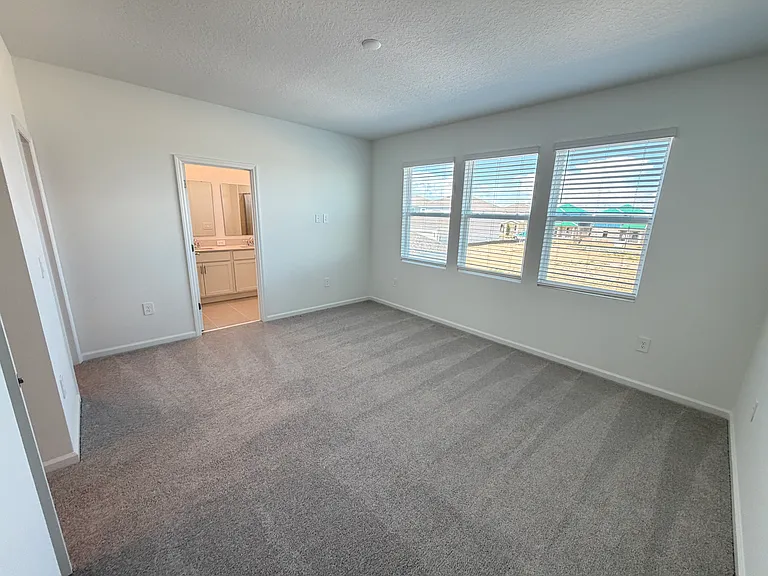 4700 Millenia Blvd — Photo 19