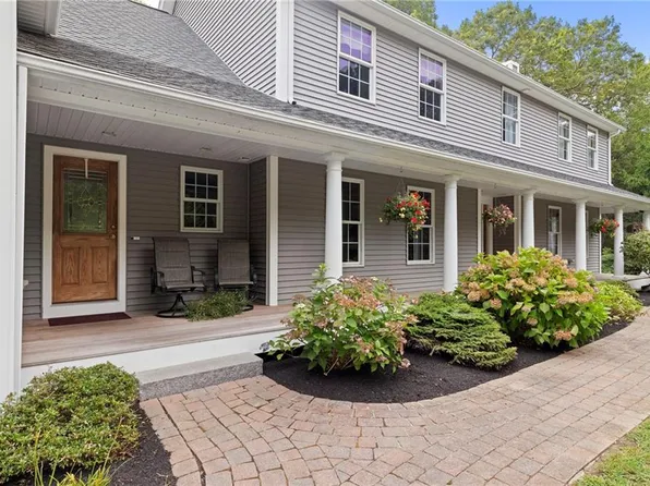 14 Canopy Ln, South Kingstown, RI 02892
