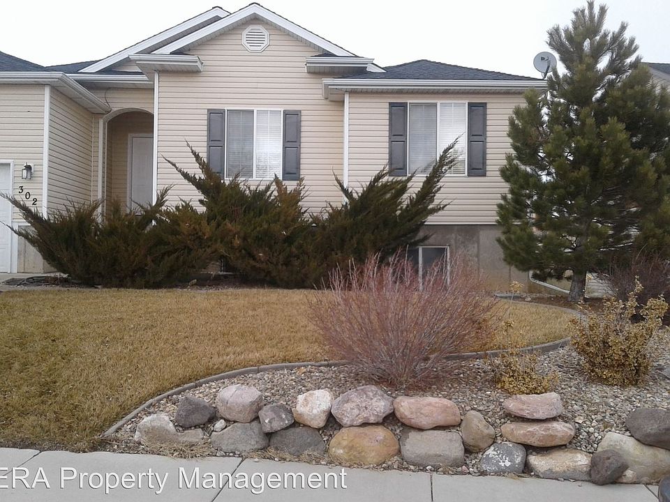 1st image of 302 N Torrey Pines Cir