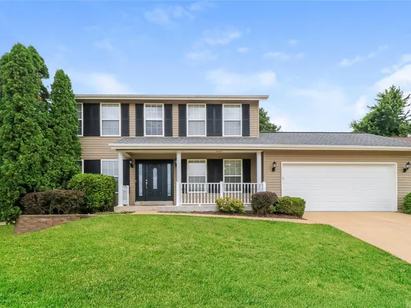 1826 Basket Oak Dr, Saint Charles, MO 63303