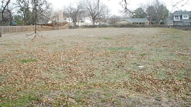 2nd image of 6115 Theresa Ln