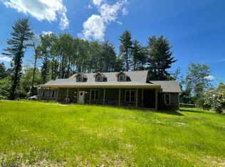 15 Openaki Rd, Randolph, NJ 07869