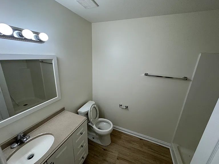 1312 Idlewood Ave #BASEMENT — Photo 8