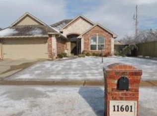 11601 SW 18th St, Yukon, OK 73099